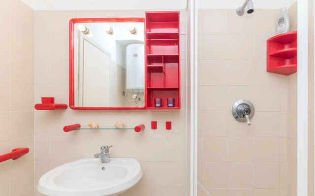 I Fari 99 600mt From The Beach