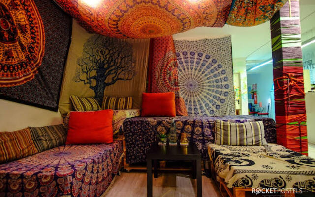 The Hostel Box - Gaudi