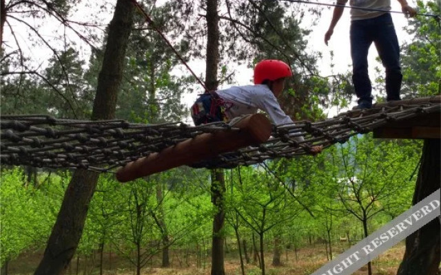 Xiangzhigou Maple Valley Holiday Hotel