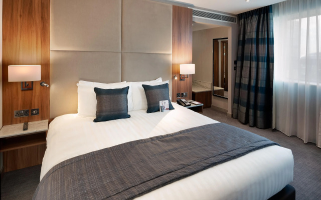 Crowne Plaza London Heathrow T4 by IHG