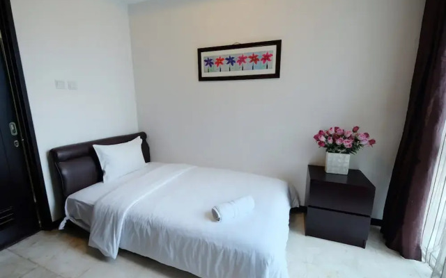 Spacious 2BR Tower Green Apartment Signature Park Grande