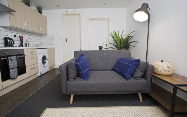 Short Stay Bristol - Mina A Apartment