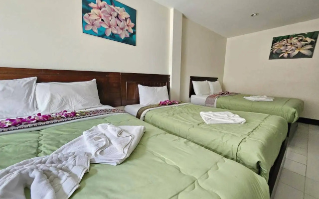 Patong Moon Inn Guesthouse