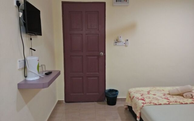 Kampung Guest House - Hostel