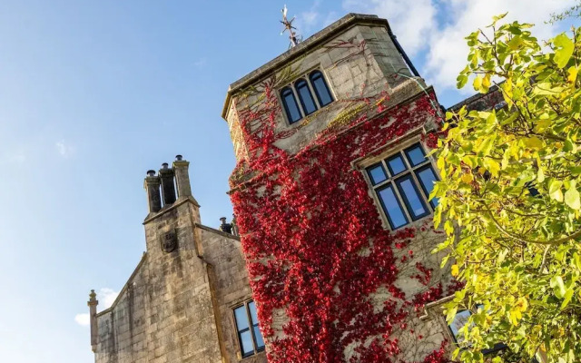 Kendal - Gothic Hall - Luxury Rooms or Apartment