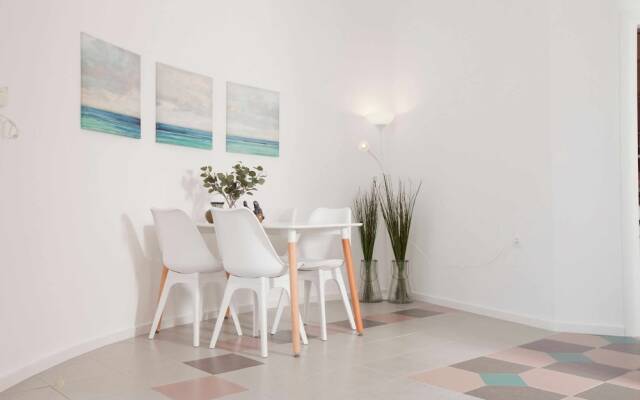 Zennova 33 Kallithea Blue Paradise