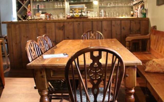 Holly Bush Inn