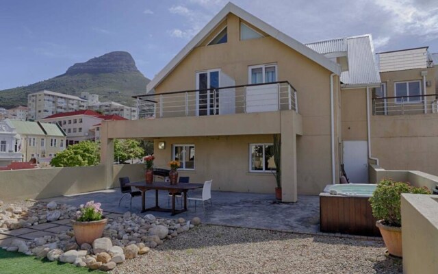 4 Bedroom Apartment With Views In Cape Town