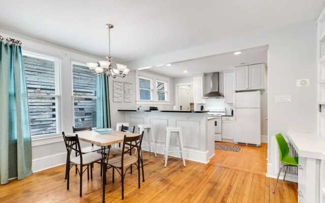 1 bedroom, Allen Street