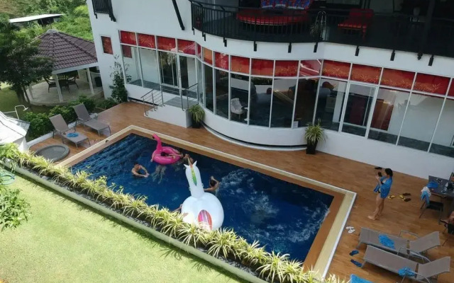 Villa Alderley With Mountain & Big Buddha Views