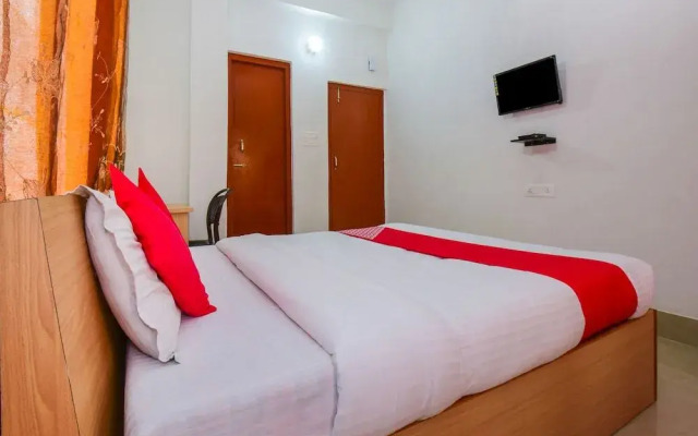 Oyo 17409 Gs Residency
