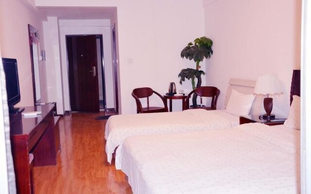 She and He Hotel Apartment