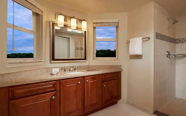 Hilton Grand Vacations Club SeaWorld® Orlando