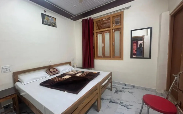 Goroomgo Royal Sainik mando