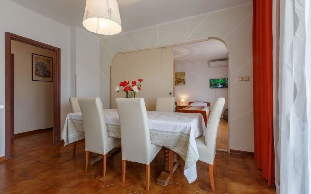 Villa Nina Apartments