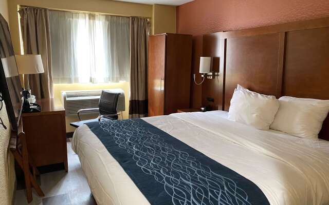 Ramada by Wyndham New York Times Square West