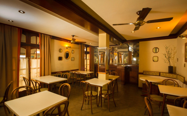 Parana Hotel Plaza Jardín