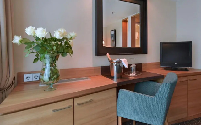 Hotelships Holland - HS Leonora - Messe