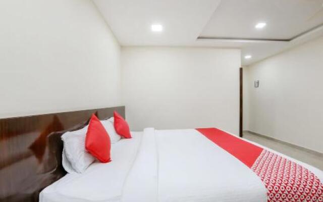 OYO 28184 BMR Residency