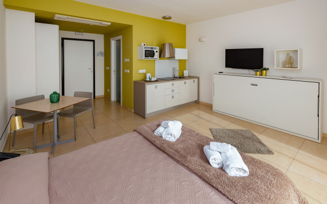 Zeus Residence Hotel