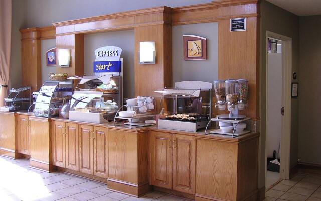 Holiday Inn Express & Suites Raleigh North - Wake Forest by IHG