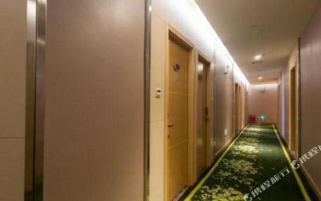 Longzhou Hotel