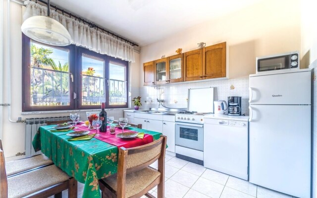 Beautiful Home in Stinjan With Wifi and 4 Bedrooms
