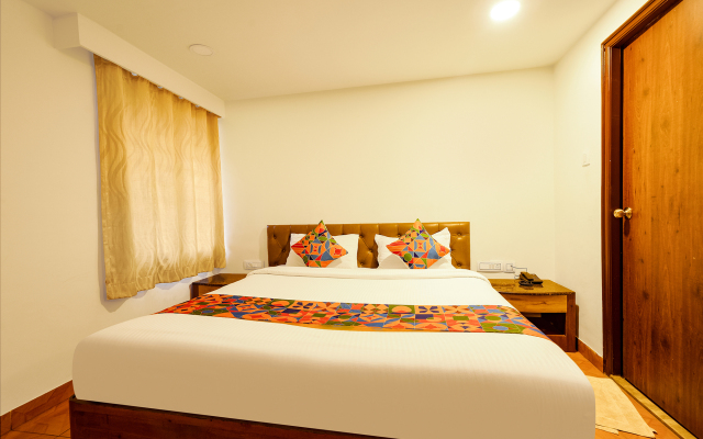 Fabhotel Royale Basant Residency