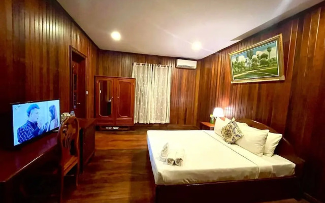 Sam Moon's Hotel Angkor