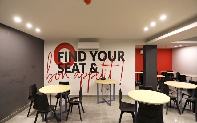 Palam Vihar By OYO Rooms