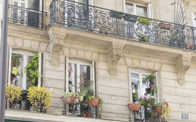 Classic Studio in Montmartre