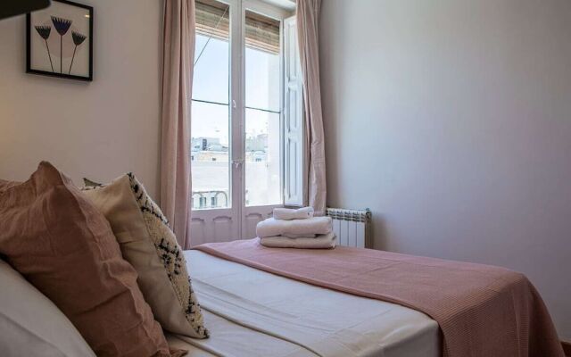 Lovely 4bed in Heart of Madrid - 4 min Walk to Park El Retiro