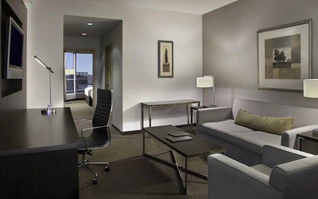 Hilton Toronto/Markham Suites Conference Centre & Spa