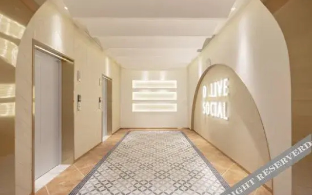 O.Live Social (Guilin Elephant Trunk Hill Two Rivers and Four Lakes Store)