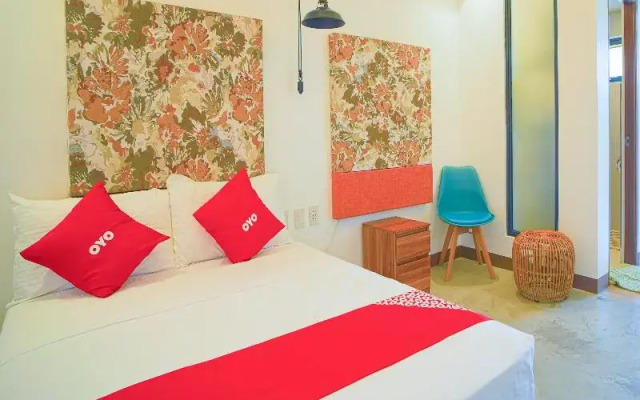 The Greenhive Hotel by OYO Rooms