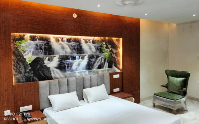 Rbs Hotel & Restaurant