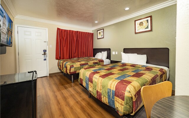 Travelodge by Wyndham Sacramento Convention Center