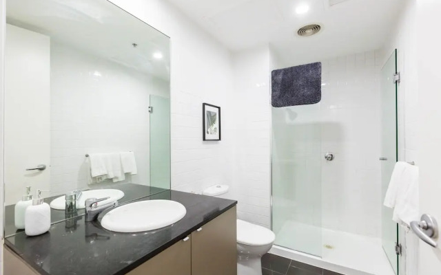HAZEL, 3BDR Melbourne Apartment