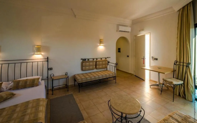 Cercina Hotel