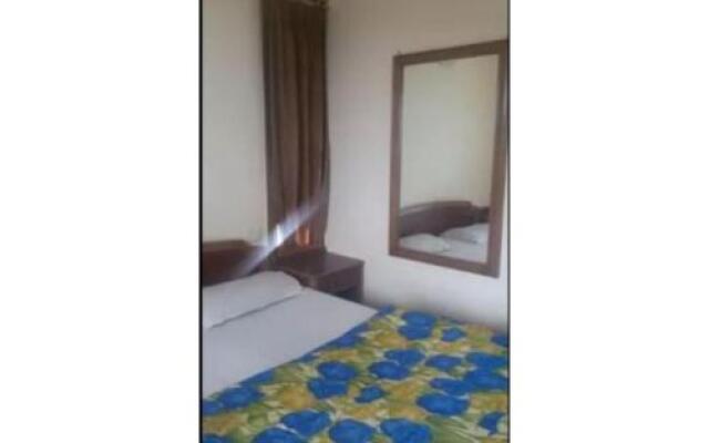 Pleasant Stay Near Library