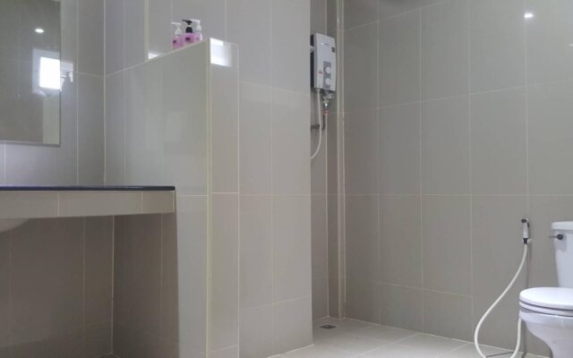 River Residence Saraburi Hotel
