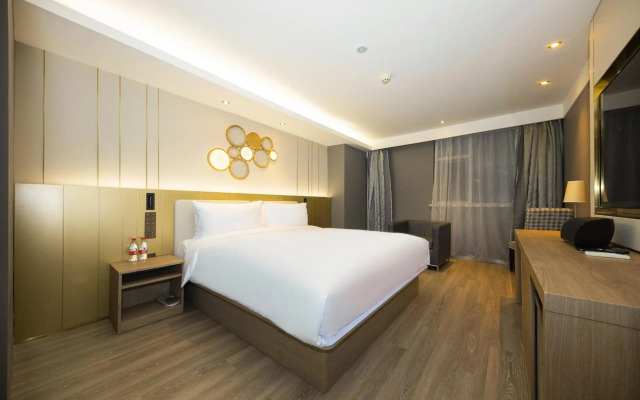 Orange Hotel Select Shanghai Xizang North Road Metro Station