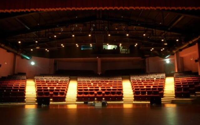 Naluwan Spring Resort Hotel