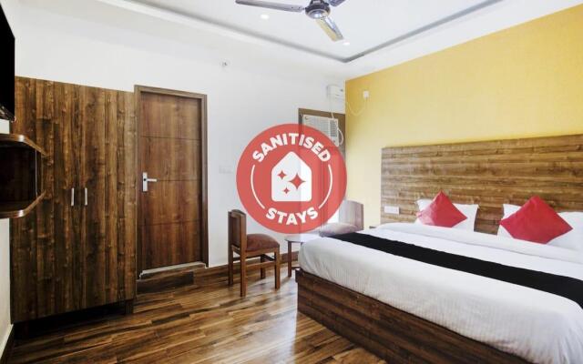Lushy Days Hotel Nanda