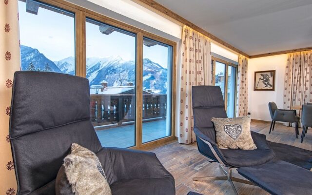 Splendid Chalet in Neukirchen near Wildkogel Ski Arena