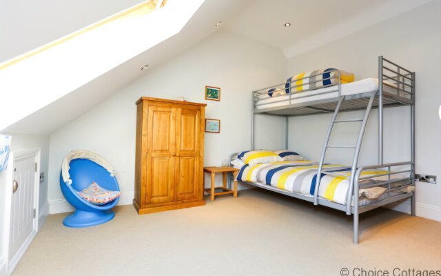 Croyde Waves 4 Bedrooms