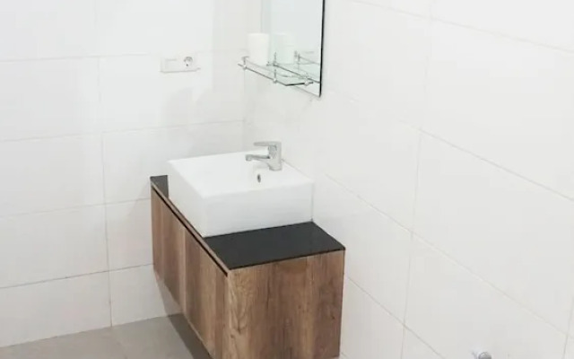UROOMS Senopati