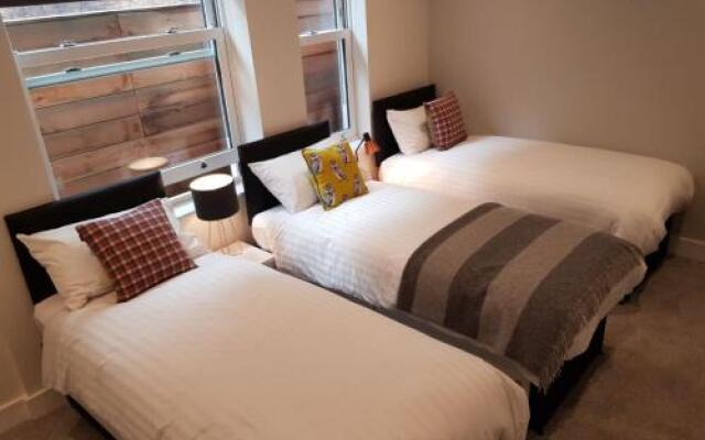 Stunning Ealing Apartment
