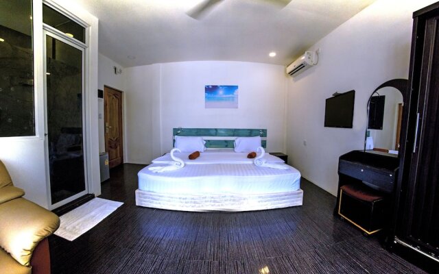 Seven Corals Guest house