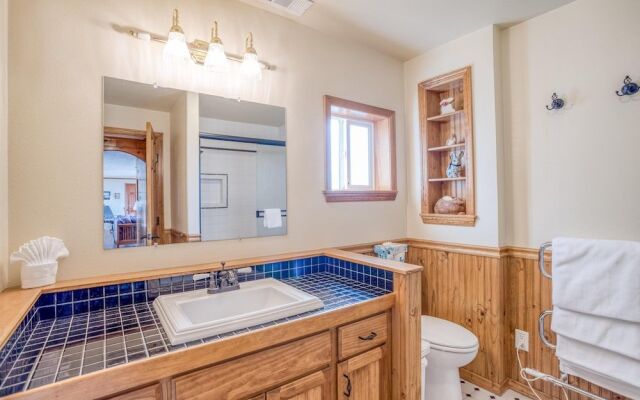 Hidden Inlet 3 Br home by RedAwning